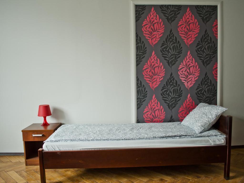 Tramp Aparthostel Краков Экстерьер фото