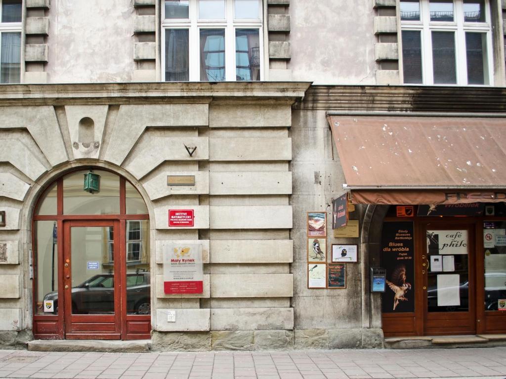 Tramp Aparthostel Краков Экстерьер фото
