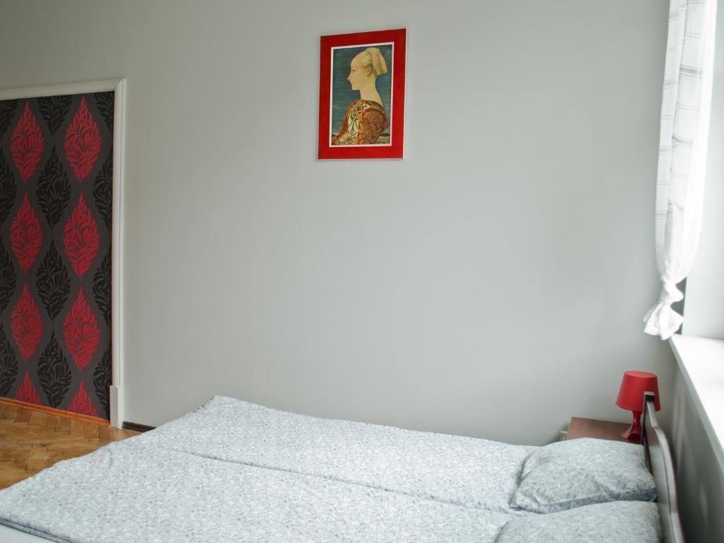 Tramp Aparthostel Краков Экстерьер фото