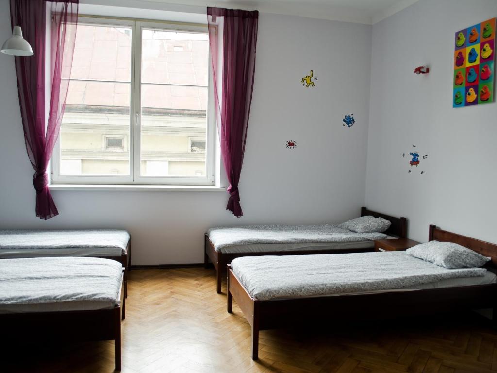 Tramp Aparthostel Краков Экстерьер фото