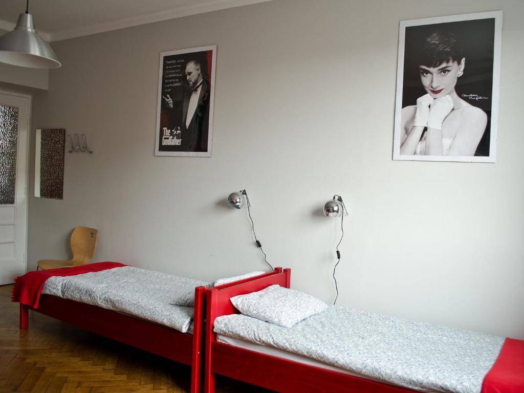 Tramp Aparthostel Краков Экстерьер фото